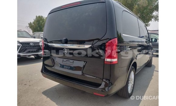 Buy Import Mercedes-Benz 250 Black Car in Import - Dubai in Batken Buy Import Mercedes-Benz 250 Black Car in Import - Dubai in Batken
