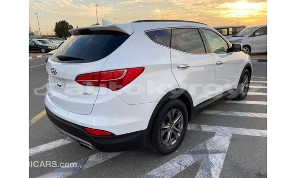 Buy Import Hyundai Santa Fe White Car in Import - Dubai in Batken Buy Import Hyundai Santa Fe White Car in Import - Dubai in Batken