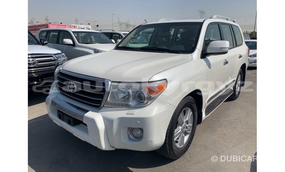 Buy Import Toyota Land Cruiser White Car in Import - Dubai in Batken Buy Import Toyota Land Cruiser White Car in Import - Dubai in Batken