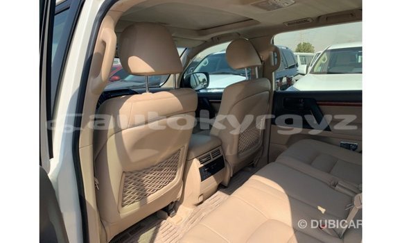 Buy Import Toyota Land Cruiser White Car in Import - Dubai in Batken Buy Import Toyota Land Cruiser White Car in Import - Dubai in Batken