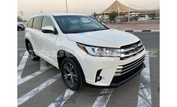 Buy Import Toyota Highlander White Car in Import - Dubai in Batken Buy Import Toyota Highlander White Car in Import - Dubai in Batken