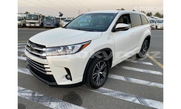 Buy Import Toyota Highlander White Car in Import - Dubai in Batken Buy Import Toyota Highlander White Car in Import - Dubai in Batken