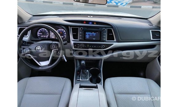 Buy Import Toyota Highlander White Car in Import - Dubai in Batken Buy Import Toyota Highlander White Car in Import - Dubai in Batken