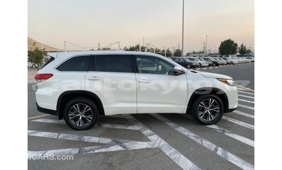 Buy Import Toyota Highlander White Car in Import - Dubai in Batken Buy Import Toyota Highlander White Car in Import - Dubai in Batken