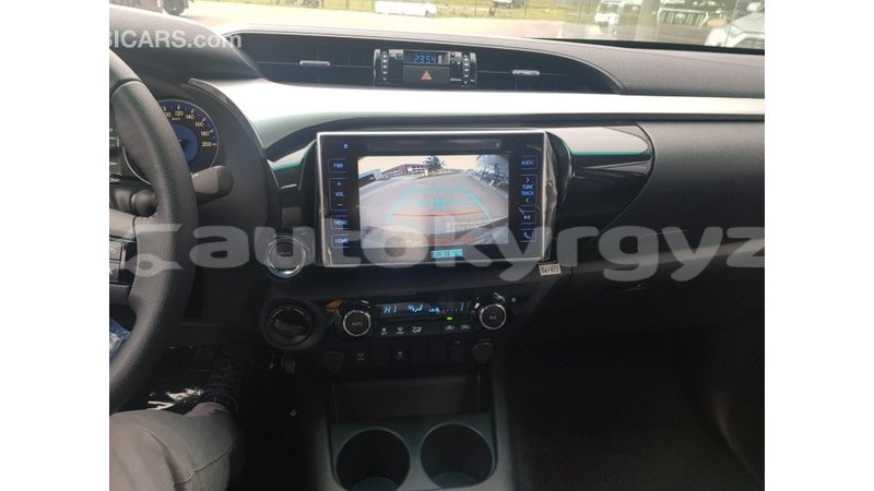 Big with watermark toyota hilux batken import dubai 2536