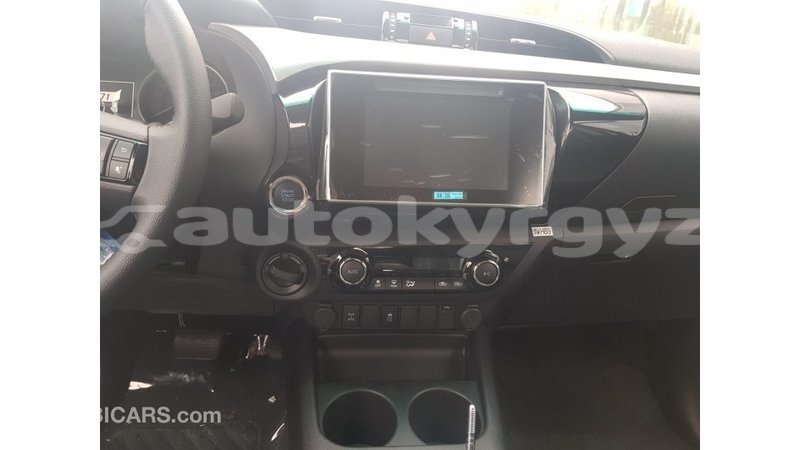 Big with watermark toyota hilux batken import dubai 2536