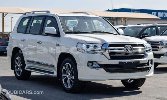 Buy Import Toyota Land Cruiser White Car in Import - Dubai in Batken Buy Import Toyota Land Cruiser White Car in Import - Dubai in Batken