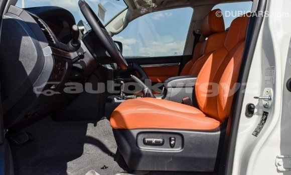 Buy Import Toyota Land Cruiser White Car in Import - Dubai in Batken Buy Import Toyota Land Cruiser White Car in Import - Dubai in Batken