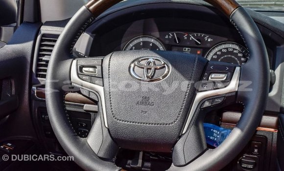 Buy Import Toyota Land Cruiser White Car in Import - Dubai in Batken Buy Import Toyota Land Cruiser White Car in Import - Dubai in Batken