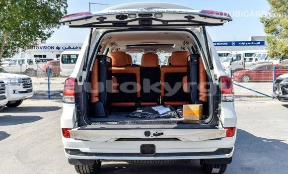 Buy Import Toyota Land Cruiser White Car in Import - Dubai in Batken Buy Import Toyota Land Cruiser White Car in Import - Dubai in Batken