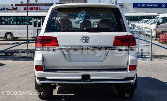 Buy Import Toyota Land Cruiser White Car in Import - Dubai in Batken Buy Import Toyota Land Cruiser White Car in Import - Dubai in Batken