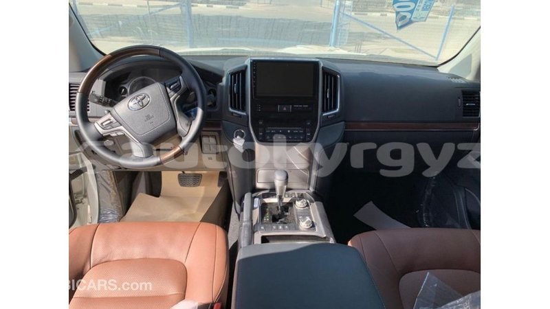 Big with watermark toyota land cruiser batken import dubai 2547