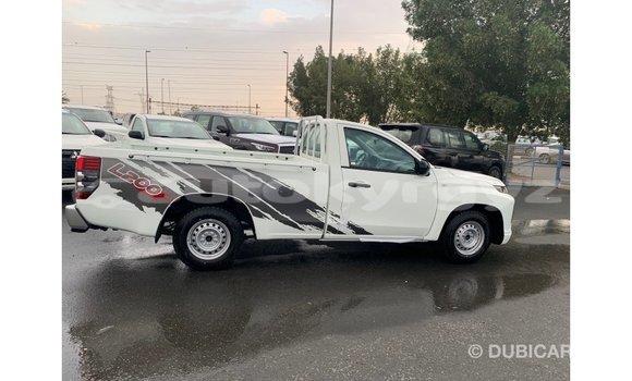 Buy Import Mitsubishi L200 White Car in Import - Dubai in Batken Buy Import Mitsubishi L200 White Car in Import - Dubai in Batken