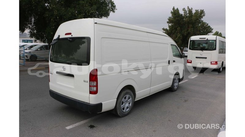 Big with watermark toyota hiace batken import dubai 2553