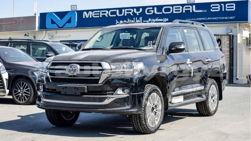 Big with watermark toyota land cruiser batken import dubai 2555