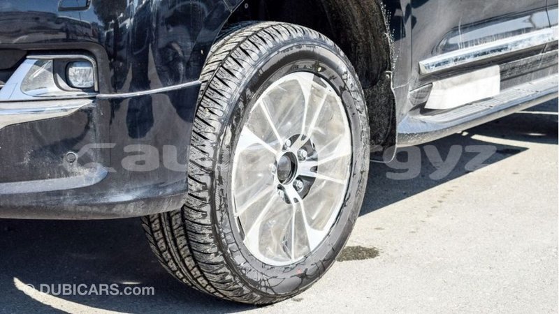 Big with watermark toyota land cruiser batken import dubai 2555