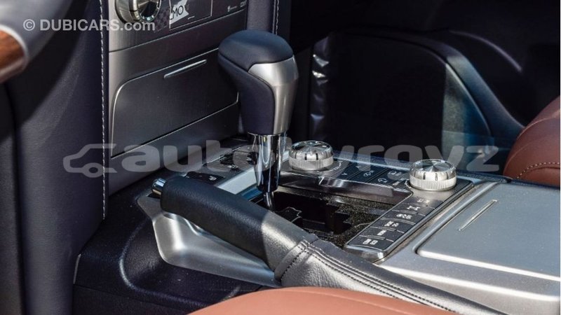 Big with watermark toyota land cruiser batken import dubai 2555