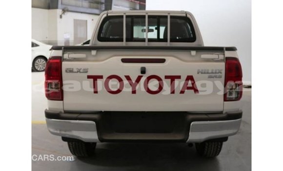 Buy Import Toyota Hilux White Car in Import - Dubai in Batken Buy Import Toyota Hilux White Car in Import - Dubai in Batken
