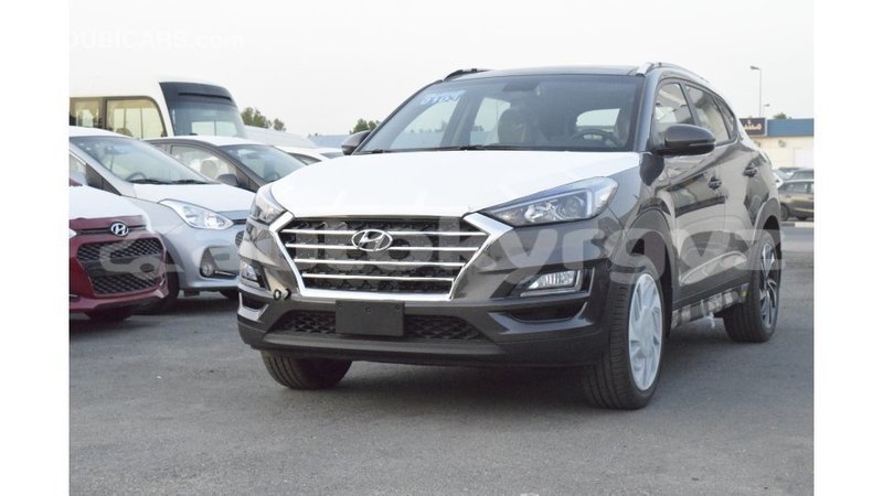 Big with watermark hyundai tucson batken import dubai 2565