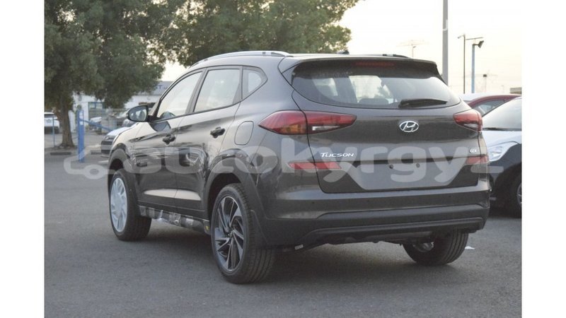 Big with watermark hyundai tucson batken import dubai 2565