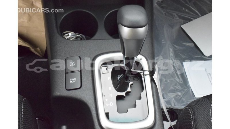 Big with watermark toyota hilux batken import dubai 2578