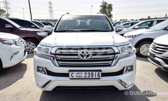 Buy Import Toyota Land Cruiser White Car in Import - Dubai in Batken Buy Import Toyota Land Cruiser White Car in Import - Dubai in Batken