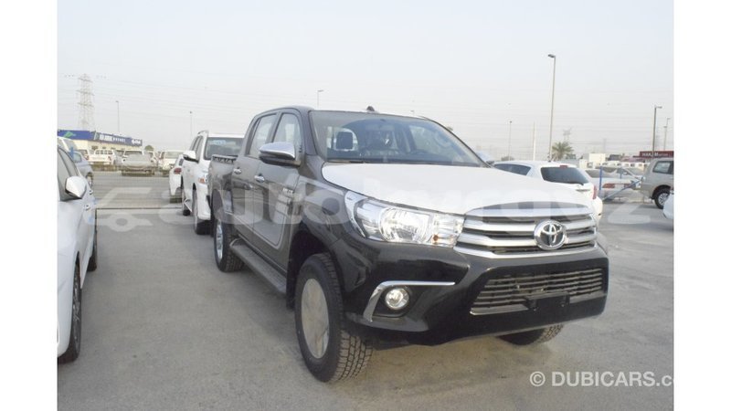 Big with watermark toyota hilux batken import dubai 2585