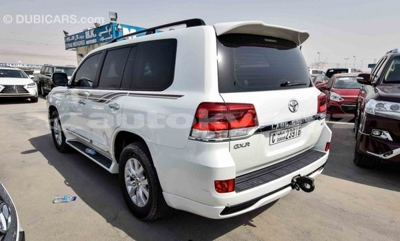 Buy Import Toyota Land Cruiser White Car in Import - Dubai in Batken Buy Import Toyota Land Cruiser White Car in Import - Dubai in Batken