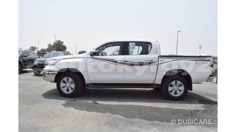 Big with watermark toyota hilux batken import dubai 2586