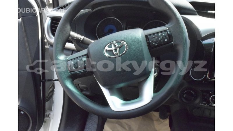 Big with watermark toyota hilux batken import dubai 2586