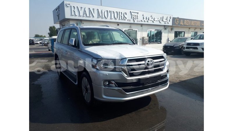 Big with watermark toyota land cruiser batken import dubai 2593