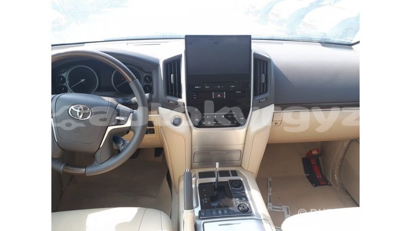 Big with watermark toyota land cruiser batken import dubai 2593