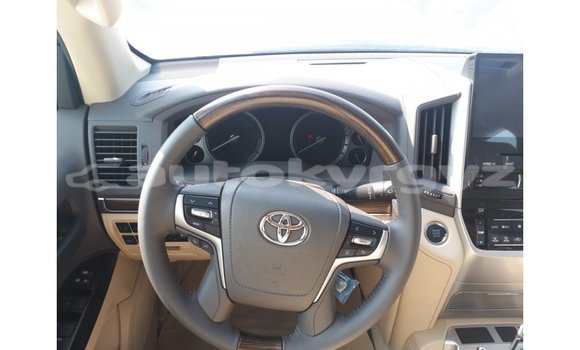 Buy Import Toyota Land Cruiser Other Car in Import - Dubai in Batken Buy Import Toyota Land Cruiser Other Car in Import - Dubai in Batken