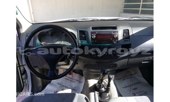 Buy Import Toyota Hilux White Car in Import - Dubai in Batken Buy Import Toyota Hilux White Car in Import - Dubai in Batken