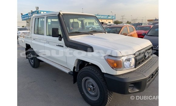 Buy Import Toyota Land Cruiser White Car in Import - Dubai in Batken Buy Import Toyota Land Cruiser White Car in Import - Dubai in Batken