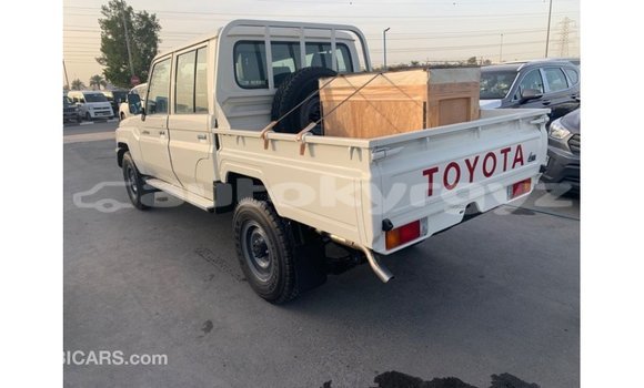 Buy Import Toyota Land Cruiser White Car in Import - Dubai in Batken Buy Import Toyota Land Cruiser White Car in Import - Dubai in Batken