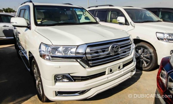 Buy Import Toyota Land Cruiser White Car in Import - Dubai in Batken Buy Import Toyota Land Cruiser White Car in Import - Dubai in Batken