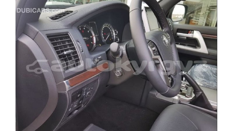 Big with watermark toyota land cruiser batken import dubai 2635