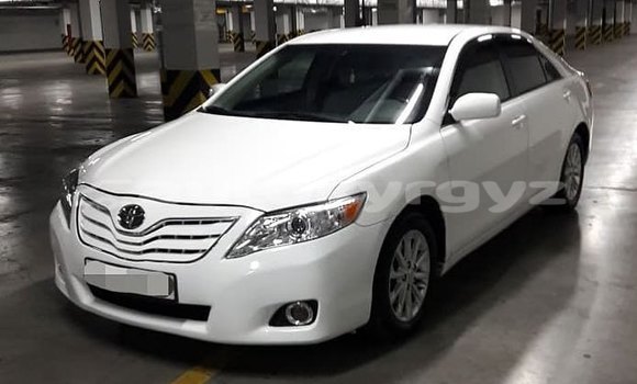 Buy Used Toyota Camry White Car in Bishkek in Bishkek Buy Used Toyota Camry White Car in Bishkek in Bishkek