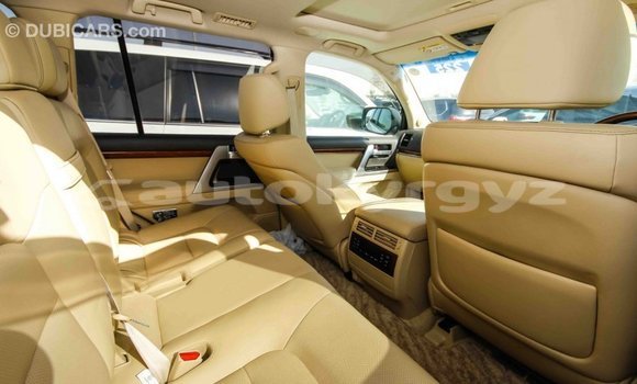 Buy Import Toyota Land Cruiser White Car in Import - Dubai in Batken Buy Import Toyota Land Cruiser White Car in Import - Dubai in Batken