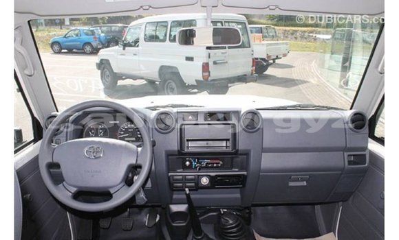 Buy Import Toyota Land Cruiser White Car in Import - Dubai in Batken Buy Import Toyota Land Cruiser White Car in Import - Dubai in Batken