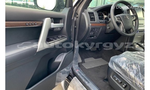 Buy Import Toyota Land Cruiser Brown Car in Import - Dubai in Batken Buy Import Toyota Land Cruiser Brown Car in Import - Dubai in Batken