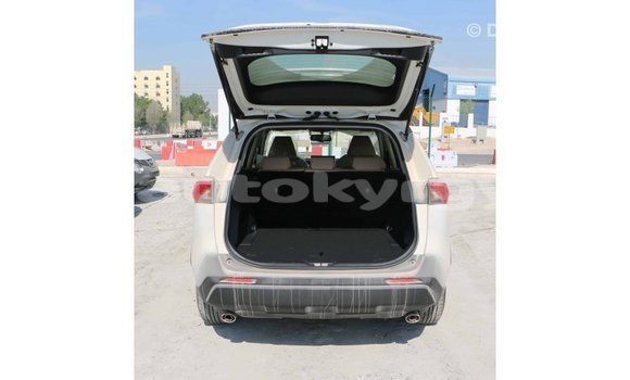 Buy Import Toyota 4Runner White Car in Import - Dubai in Batken Buy Import Toyota 4Runner White Car in Import - Dubai in Batken