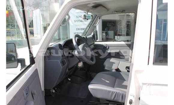 Buy Import Toyota Land Cruiser White Car in Import - Dubai in Batken Buy Import Toyota Land Cruiser White Car in Import - Dubai in Batken