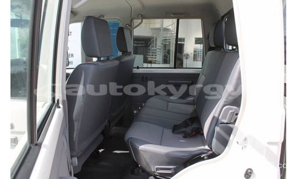 Buy Import Toyota Land Cruiser White Car in Import - Dubai in Batken Buy Import Toyota Land Cruiser White Car in Import - Dubai in Batken