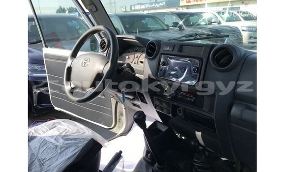Buy Import Toyota Land Cruiser White Car in Import - Dubai in Batken Buy Import Toyota Land Cruiser White Car in Import - Dubai in Batken