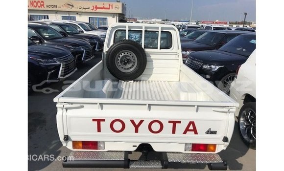 Buy Import Toyota Land Cruiser White Car in Import - Dubai in Batken Buy Import Toyota Land Cruiser White Car in Import - Dubai in Batken