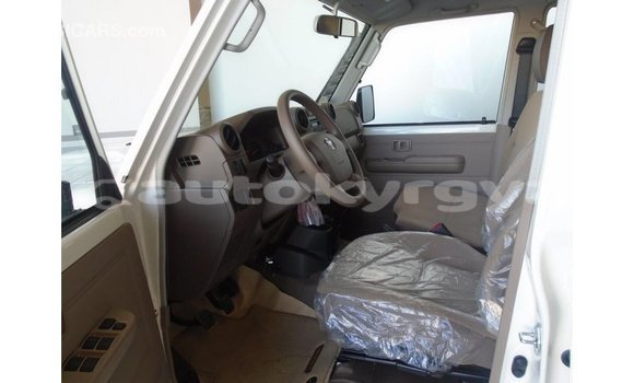 Buy Import Toyota Land Cruiser White Car in Import - Dubai in Batken Buy Import Toyota Land Cruiser White Car in Import - Dubai in Batken