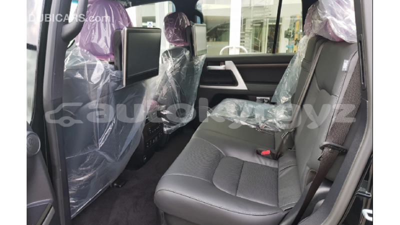 Big with watermark toyota land cruiser batken import dubai 2688