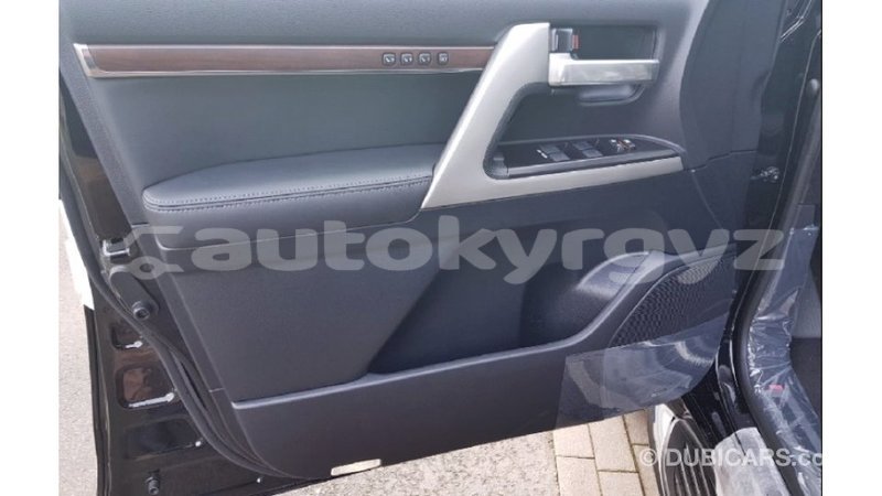 Big with watermark toyota land cruiser batken import dubai 2688